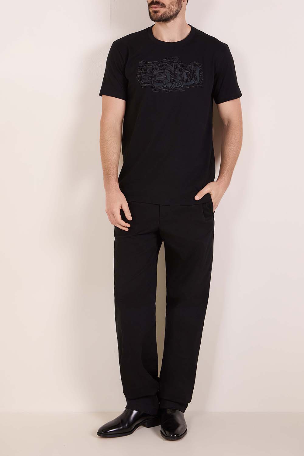 חולצת טי בגזרת סלים